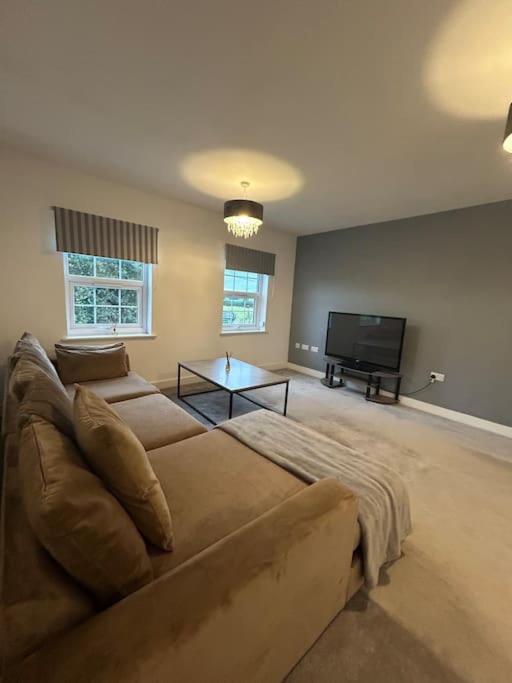Luxury Countryside Stay - Waters Upton, Telford Kültér fotó