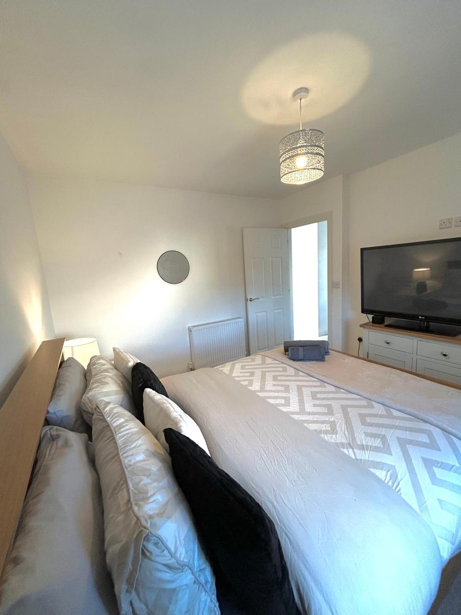 Luxury Countryside Stay - Waters Upton, Telford Kültér fotó
